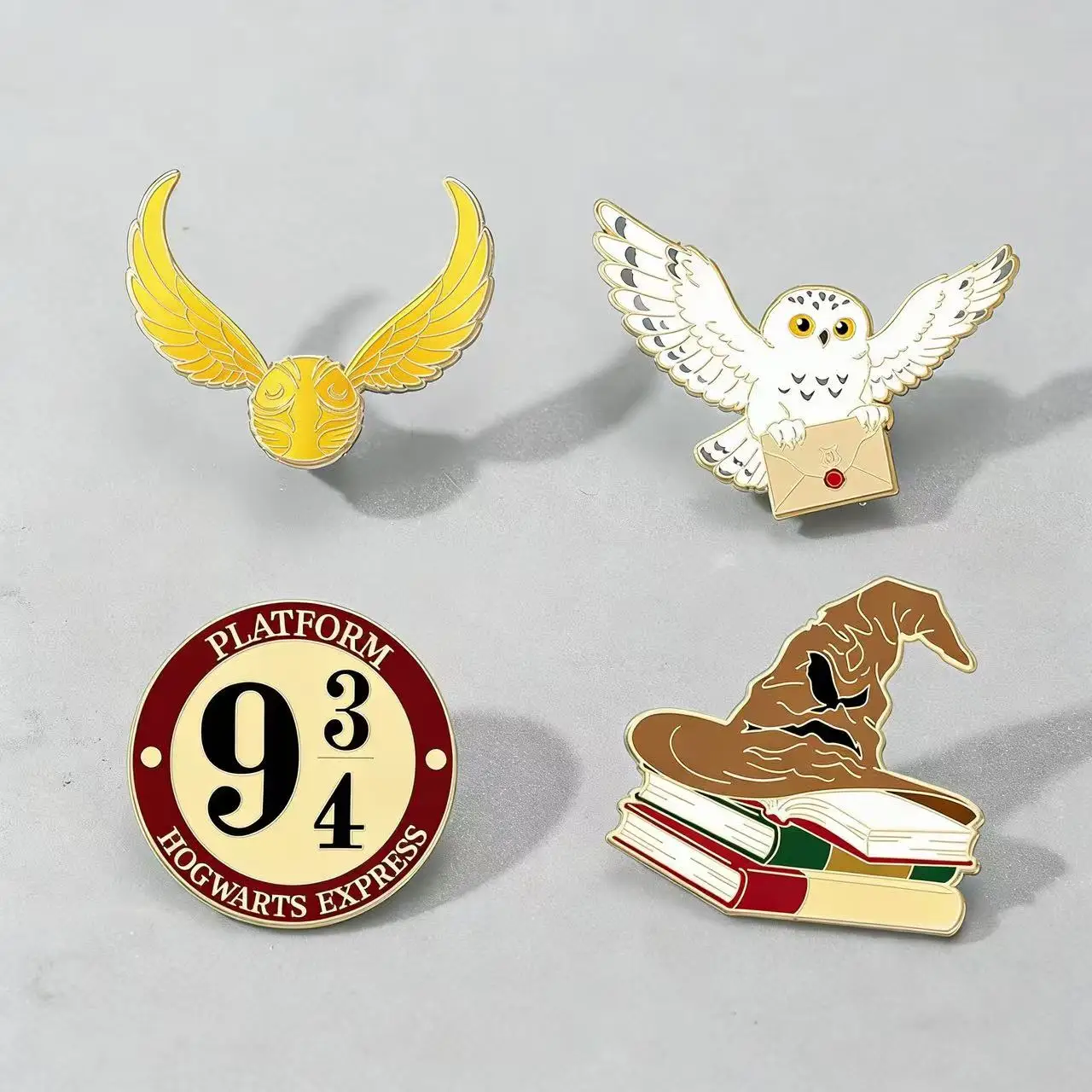 Broches Escola de Magia - Kit 4 Peças - Imagem 3